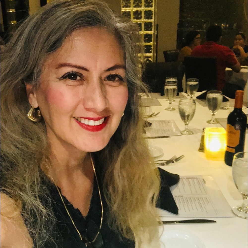 Meet your Posher, Denise
